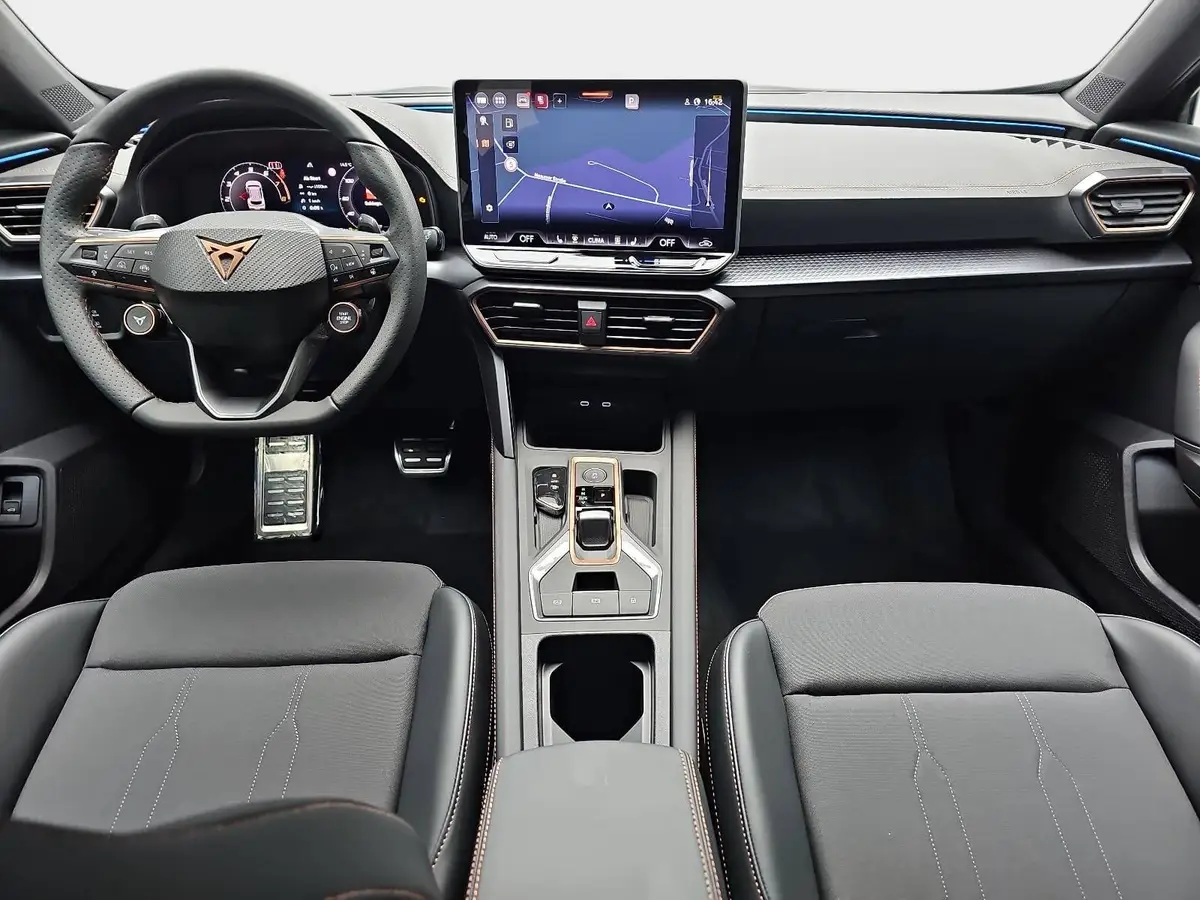 CUPRA FORMENTOR 1.5 ETSI DSG NAVI LED-HD ACC PANO WINTER KAMERA AH