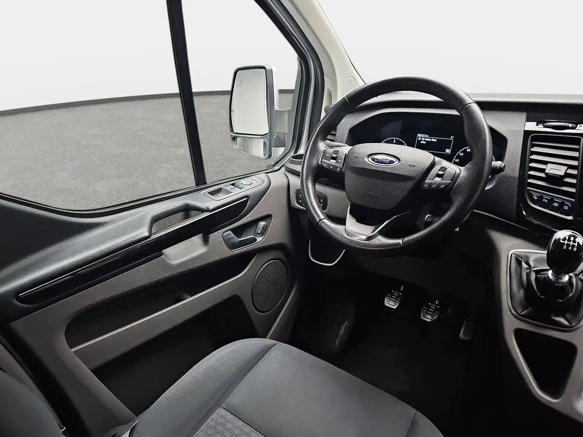 FORD TOURNEO CUSTOM KOMBI 2.0 TDCI KLIMA AUDIO 8-SITZE P-ASSIST KAMERA AHK 