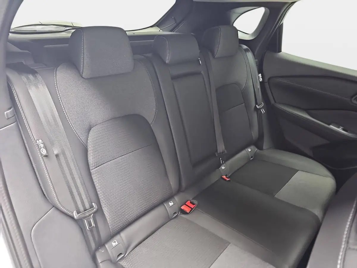 NISSAN QASHQAI 1.3 DIG-T XTRONIC N-CONNECTA PANO WINTER
