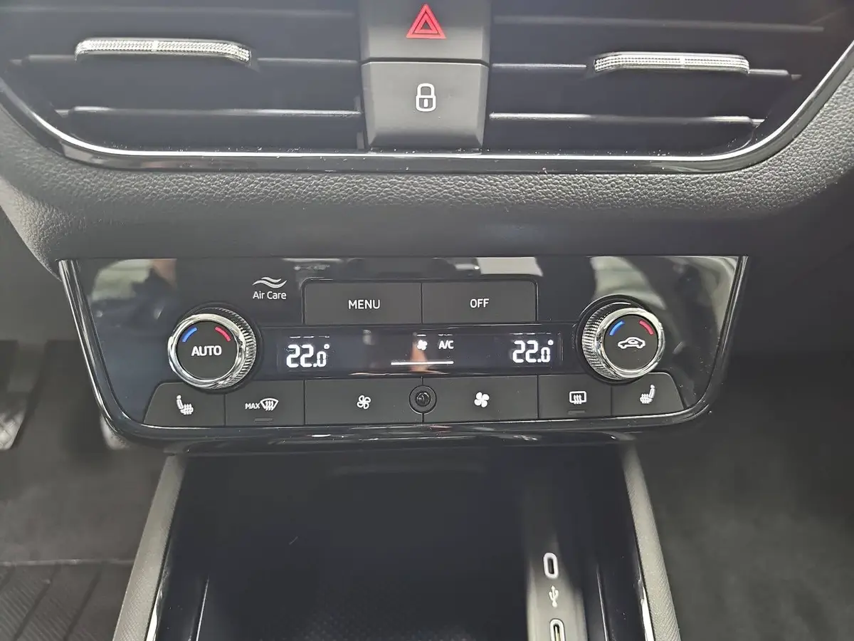 SKODA KAMIQ 1.0 TSI CLASSIC LED KLIMAAUTO PDC
