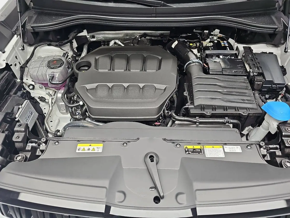 SKODA KODIAQ 2.0 TSI DSG SPORTLINE 4X4 NAVI LED AHK