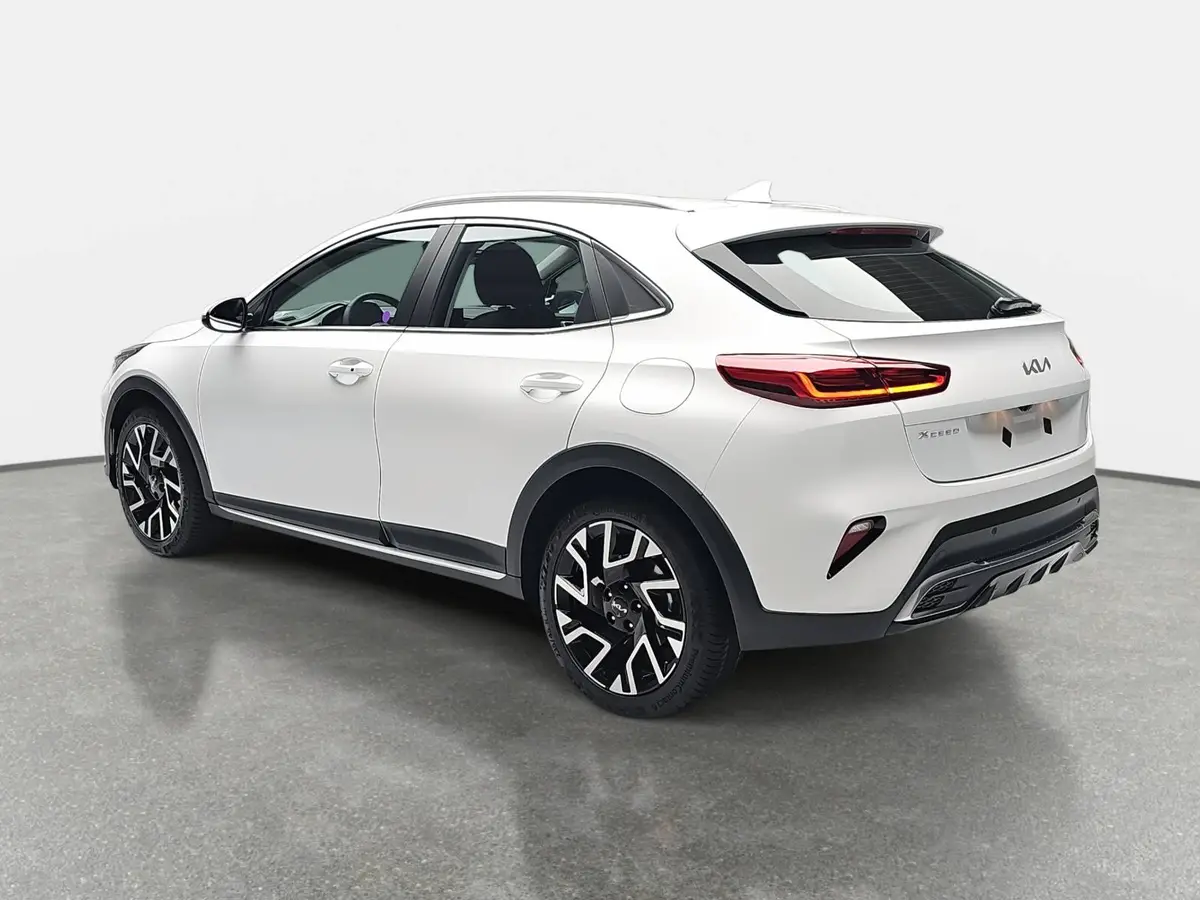 KIA XCEED 1.6 T-GDI 150 DCT SPIRIT MJ26 XCLUSIVE