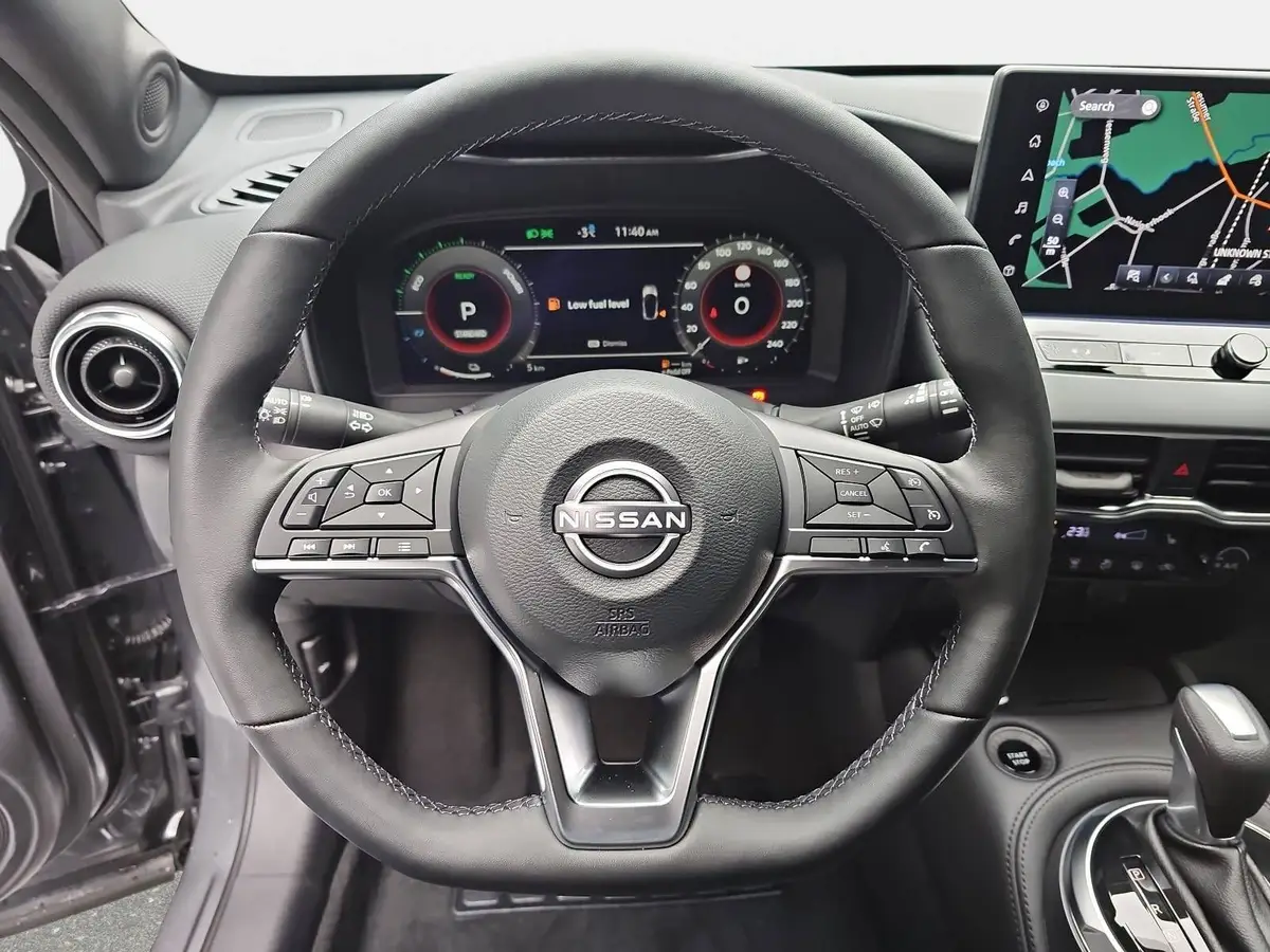 NISSAN JUKE 1.6 HYBRID AUTO. N-CONNECTA WINTER FRONTSCHEIBENHEIZUNG 2-FARBEN