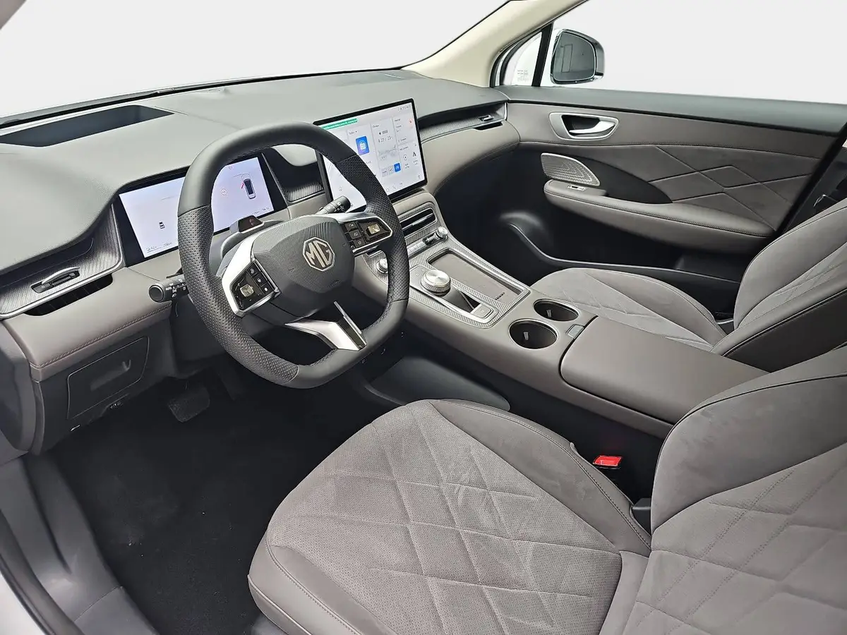 MG ANDERE EV 77 KWH LUXURY PANORAMA LEDER 20-ZOLL