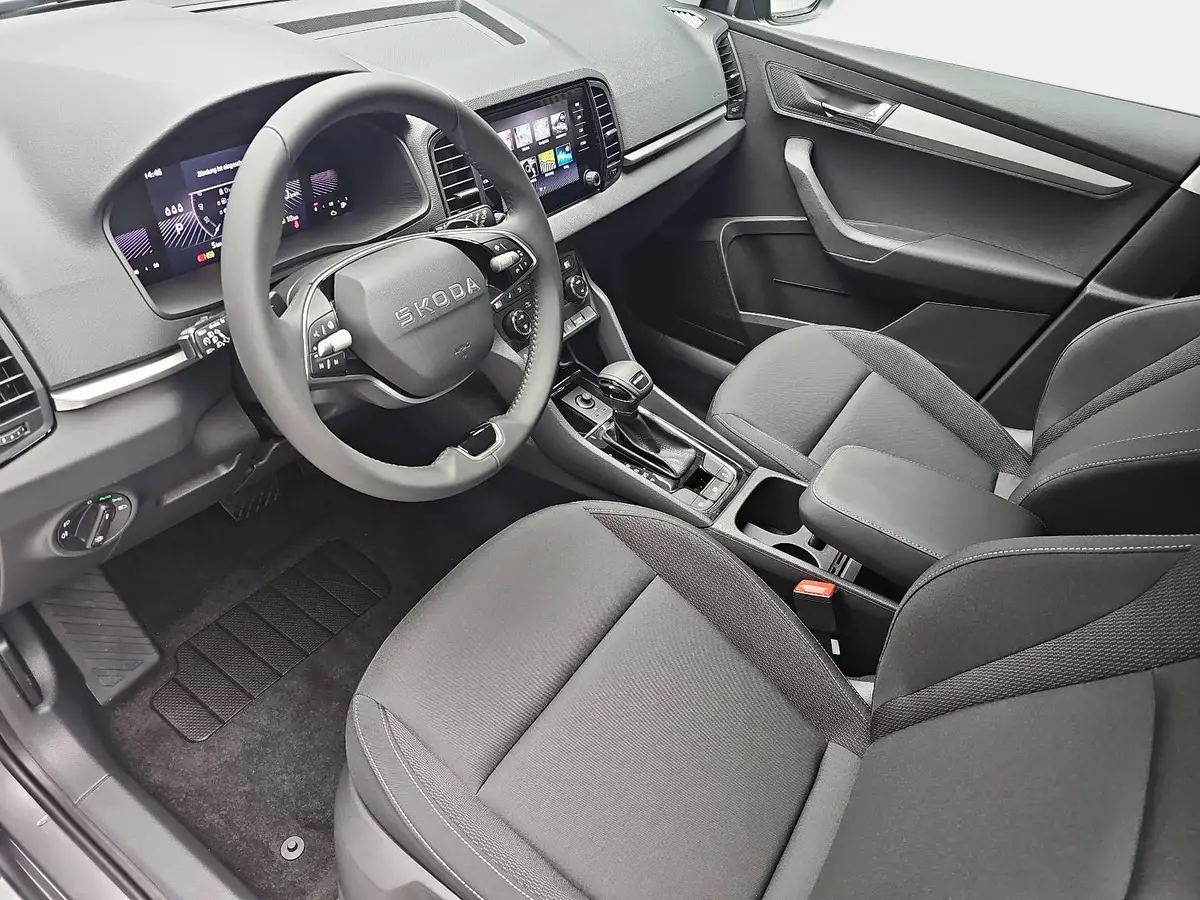 SKODA KAROQ 1.5 TSI DSG 130 JAHRE LED KLIMAAUTO WINTER SICHT K