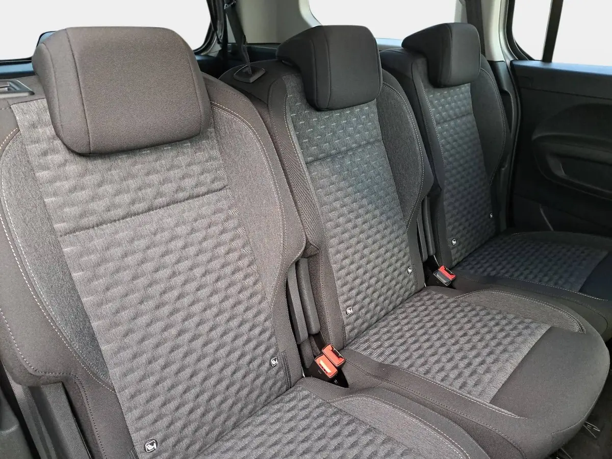 PEUGEOT RIFTER BLUEHDI 130 CV EAT8 GT L2 7-S NAVI LED AHK LM