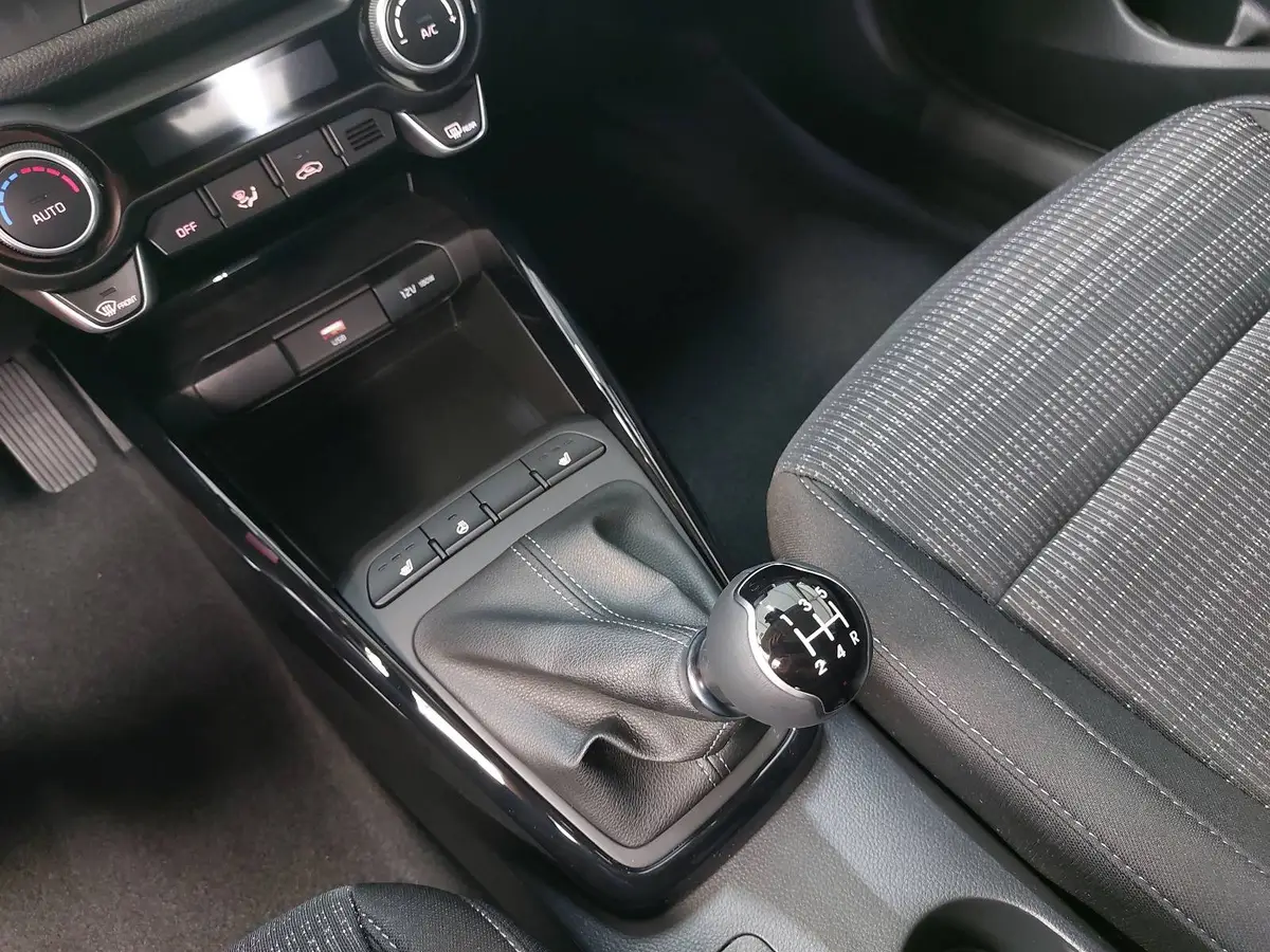 KIA STONIC 1.2 VISION SITZH. NAVI