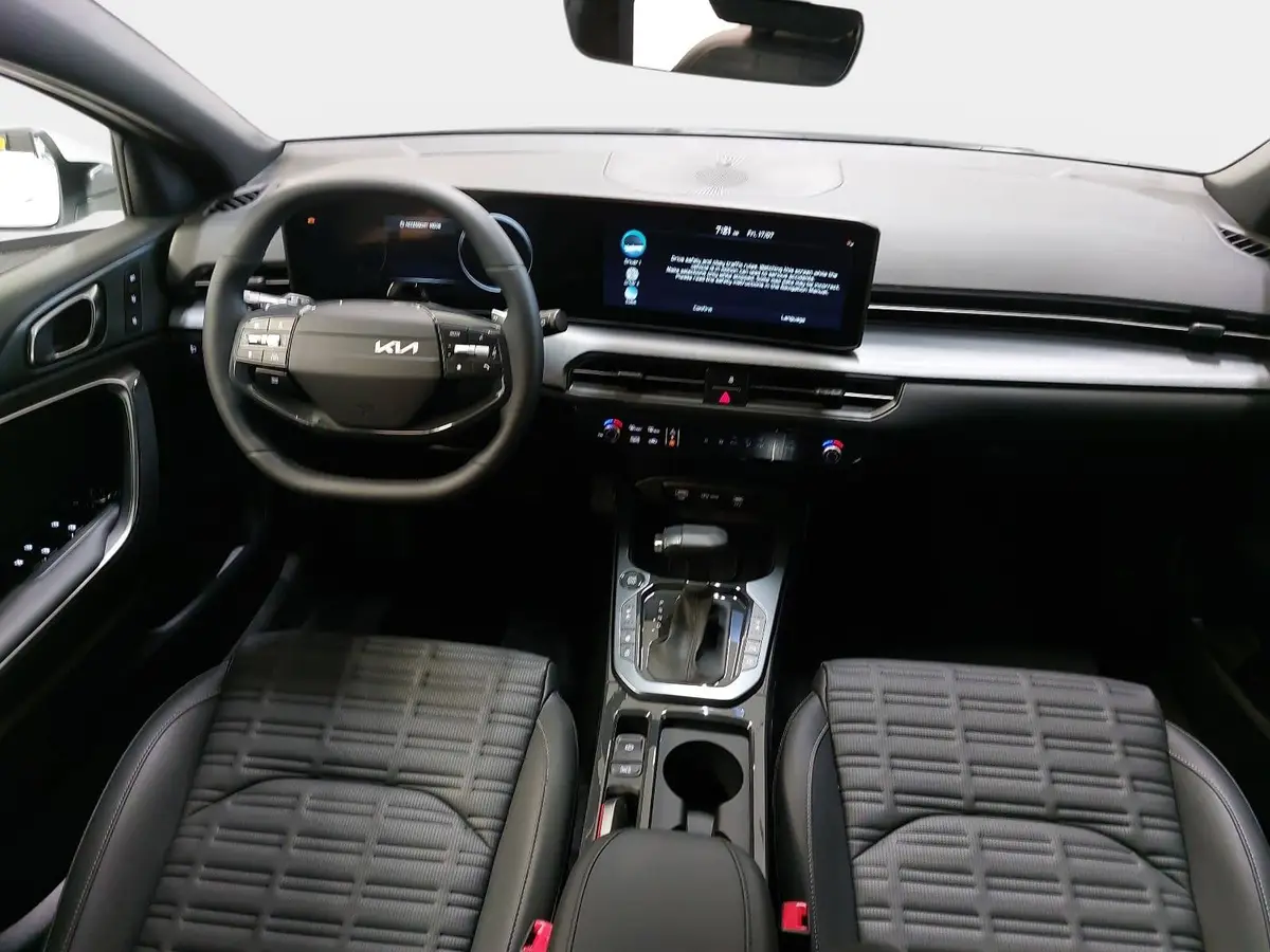 KIA XCEED 1.6 T-GDI 180 DCT SPIRIT MJ27 SOUND SITZ ADVANCED