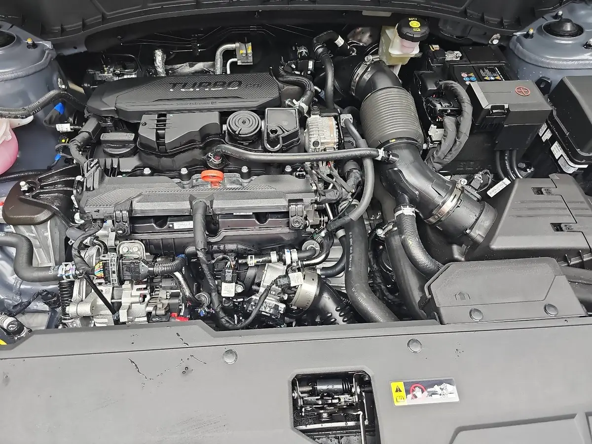 HYUNDAI TUCSON 1.6 T-GDI DCT7 4WD NAVI LED KRELL KLIMAAUTO 4XSITZ