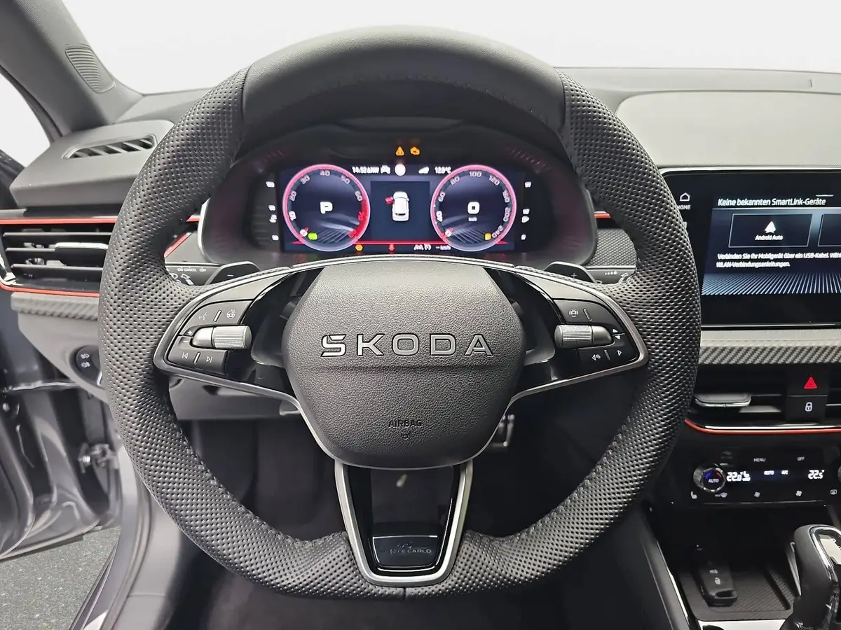 SKODA KAMIQ 1.5 TSI DSG MONTE CARLO LED AUDIO DAB PANO WINTER 