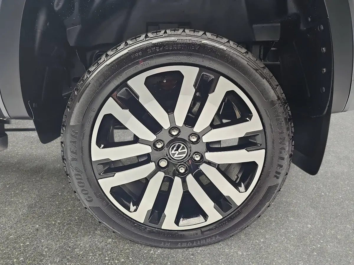 VW AMAROK 3.0 TDI AUTO. DOKA AVENTURA 4M NAVI LED AHK LM21