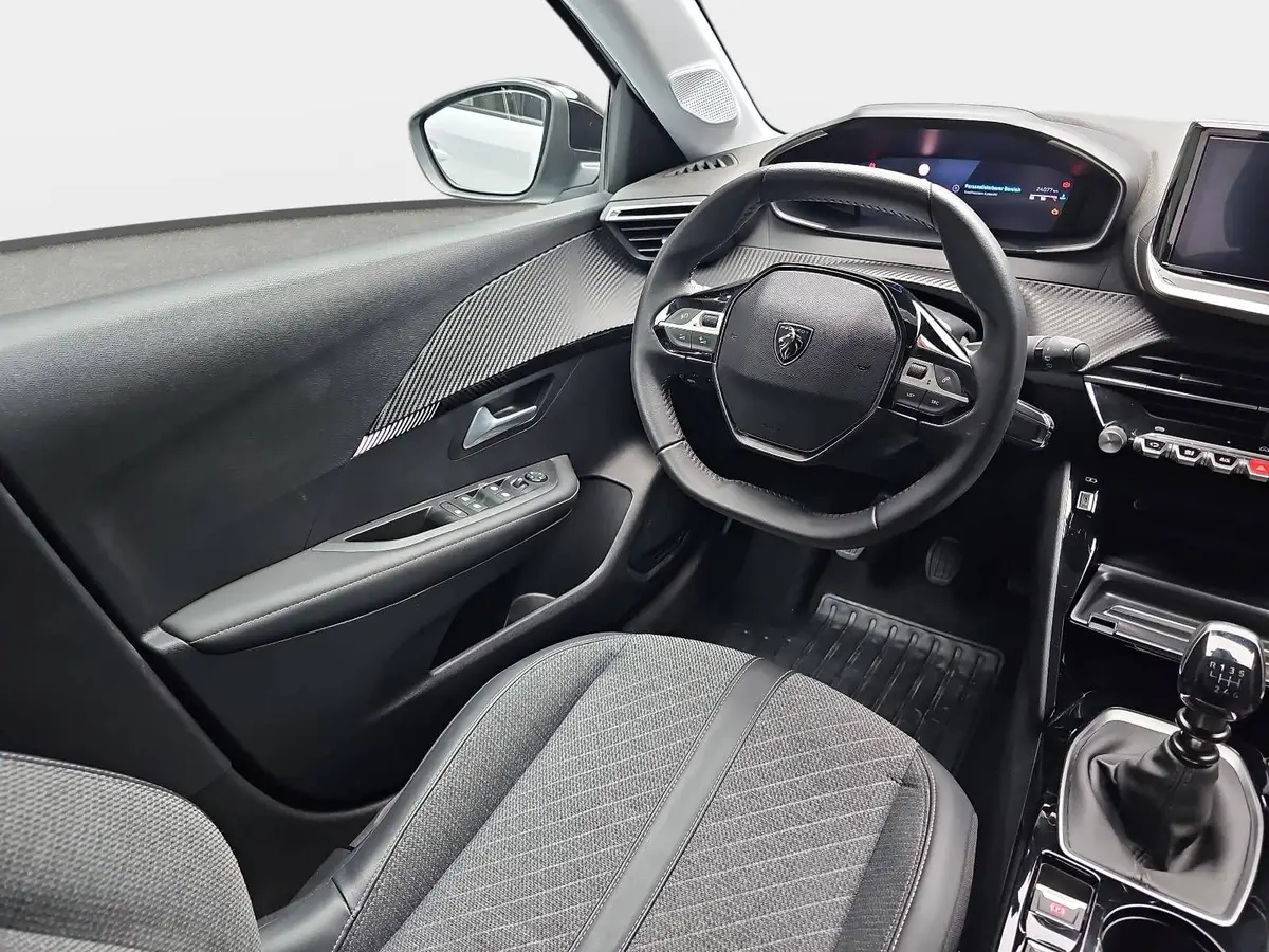 PEUGEOT 208 1.2 PURETECH 100 ALLURE LED DAB LM