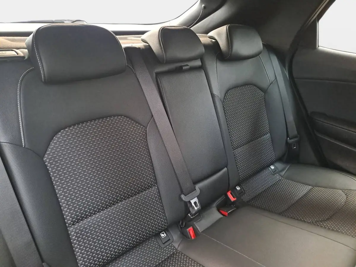 KIA XCEED 1.6 CRDI DCT NAVI KLIMA KAMERA ALLSEASON LM17