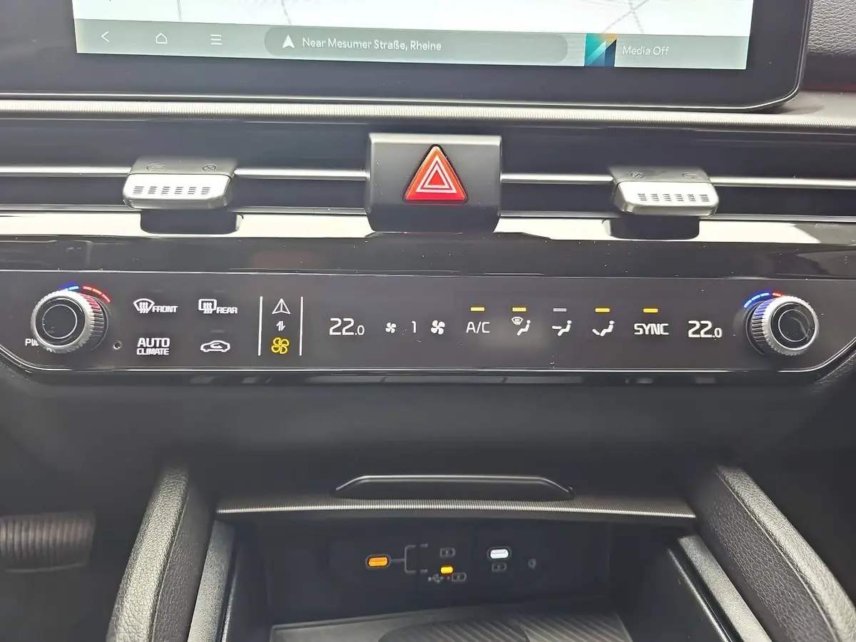 KIA SPORTAGE 1.6 T-GDI 180 AWD DCT SPIRIT MJ26 LEDER DRIVEWISE