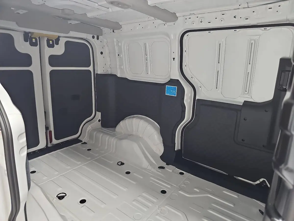 KIA PV5 CARGO L2H1 4T 71.2 KWH PLUS MJ26 WÄRMEPUMPE ALLWETTERREIFEN