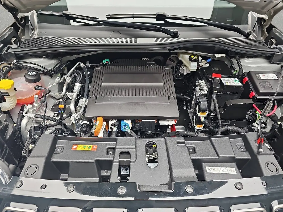 JEEP AVENGER AUTO. 51KWH SUMMIT LED ACC KAMERA