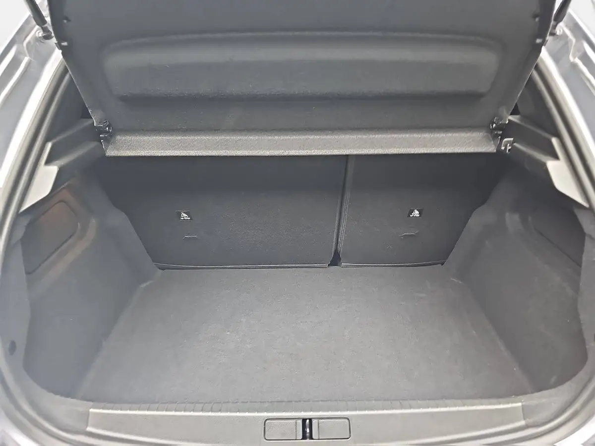 PEUGEOT 208 1.2 PURETECH 100 ALLURE LED DAB LM