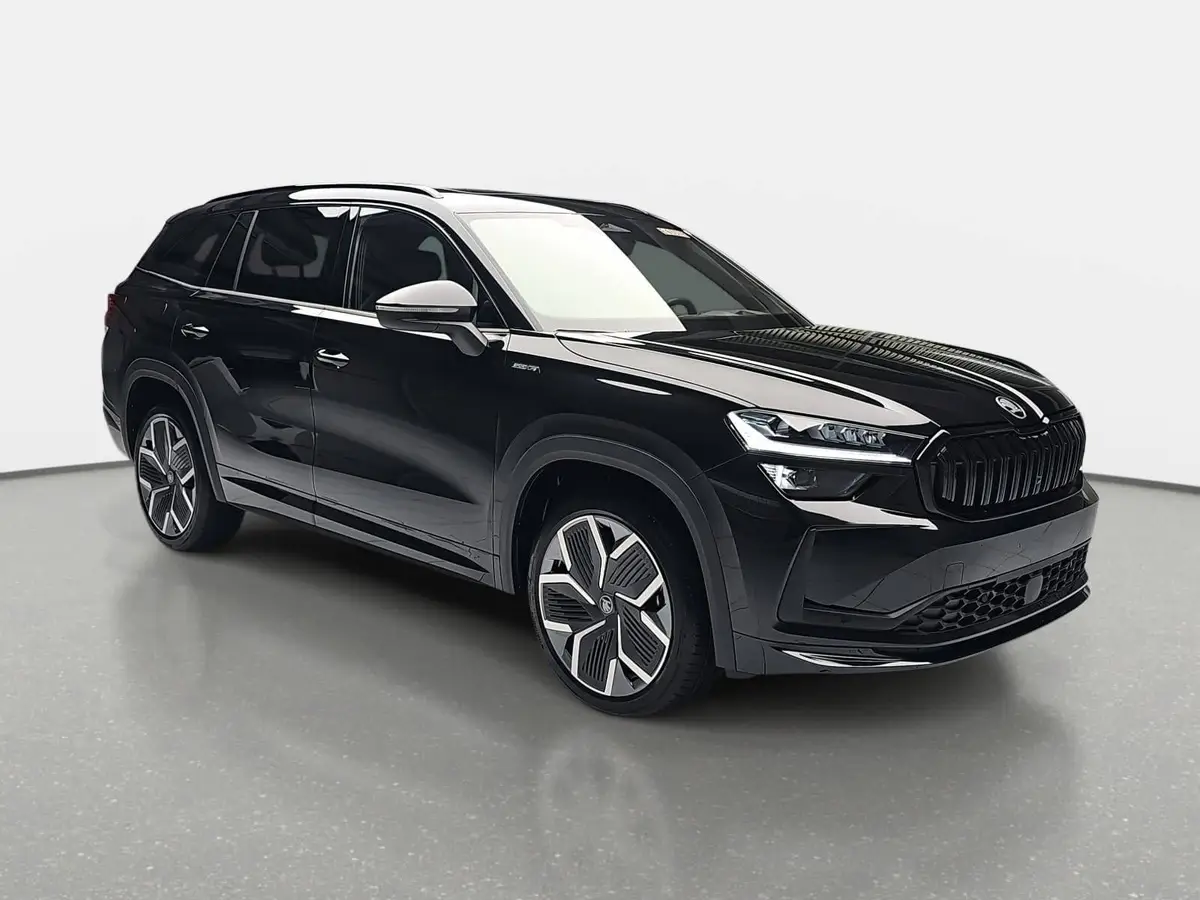 SKODA KODIAQ 2.0 TDI DSG SPORTLINE 4X4 PANO AHK