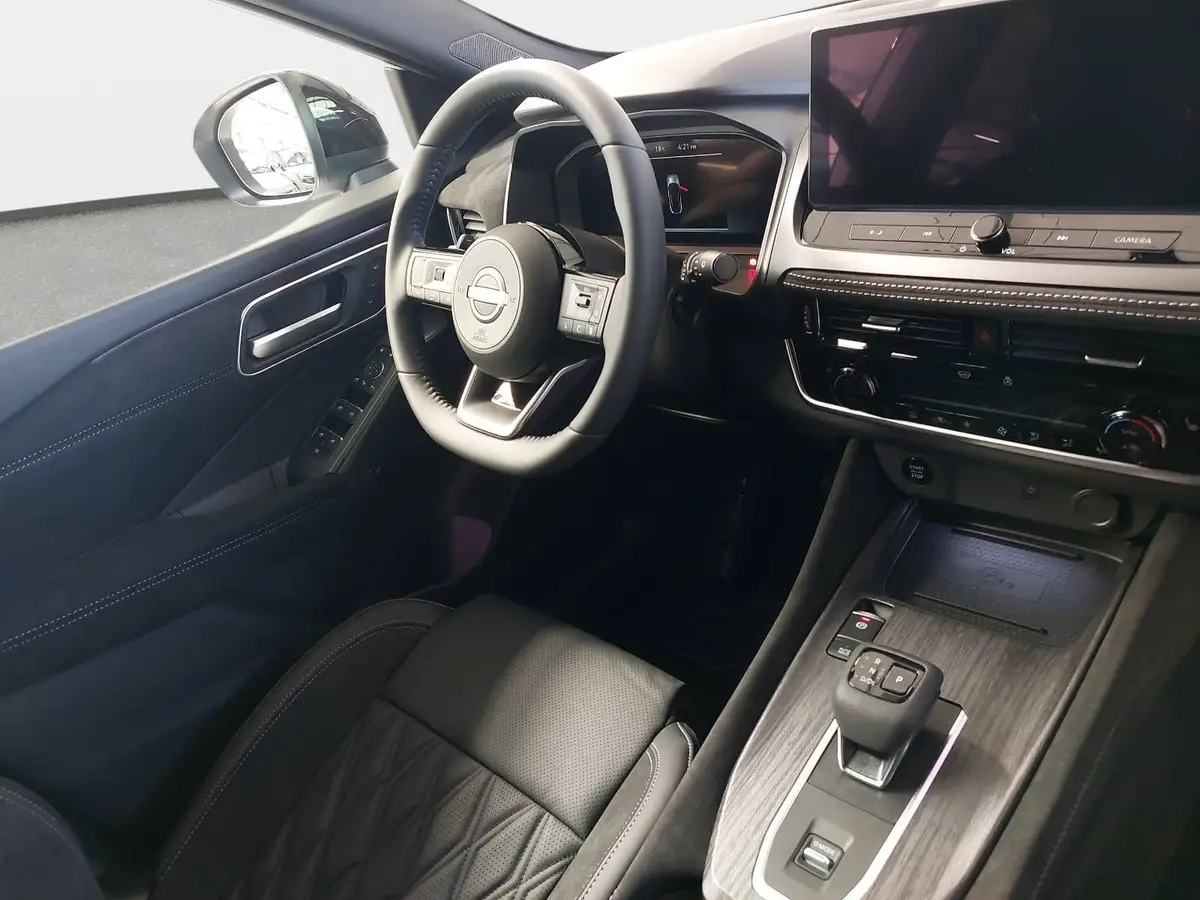 NISSAN QASHQAI 1.3 DIG-T MHEV AUTO. TEKNA PREMIUM PAKET 2-FARBEN
