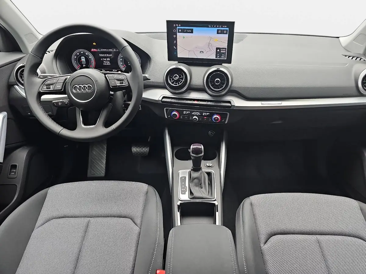 AUDI Q2 35 TFSI S-TRONIC S LINE NAVI LED ACC KLIMA EL.HECK