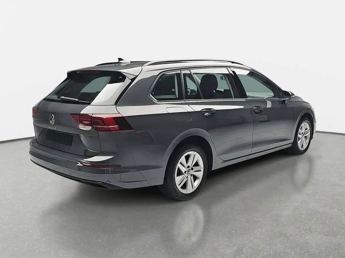 VW GOLF 1.5 TSI VIII VARIANT LIFE LED AHK LM