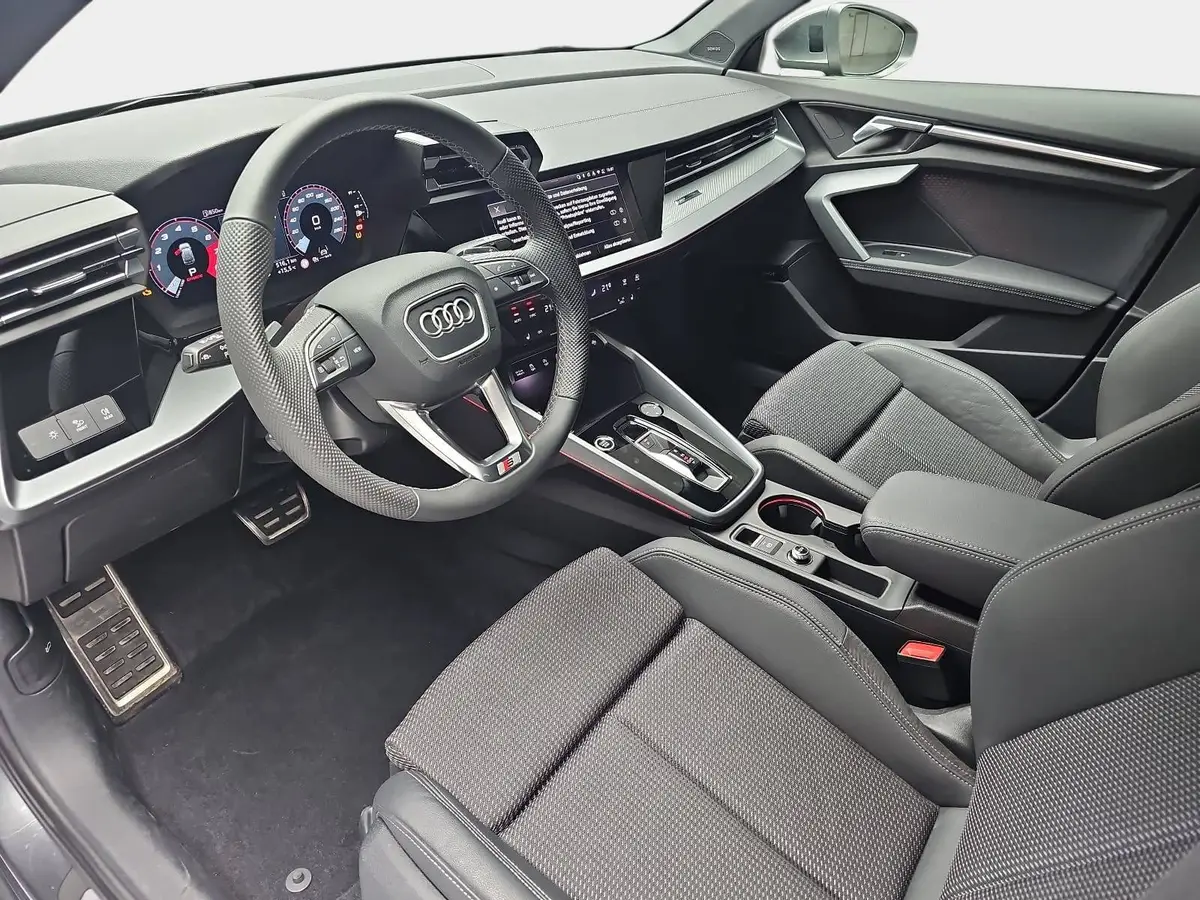 AUDI A3 35 TFSI DSG SPORTBACK S LINE LED KAMERA LM18