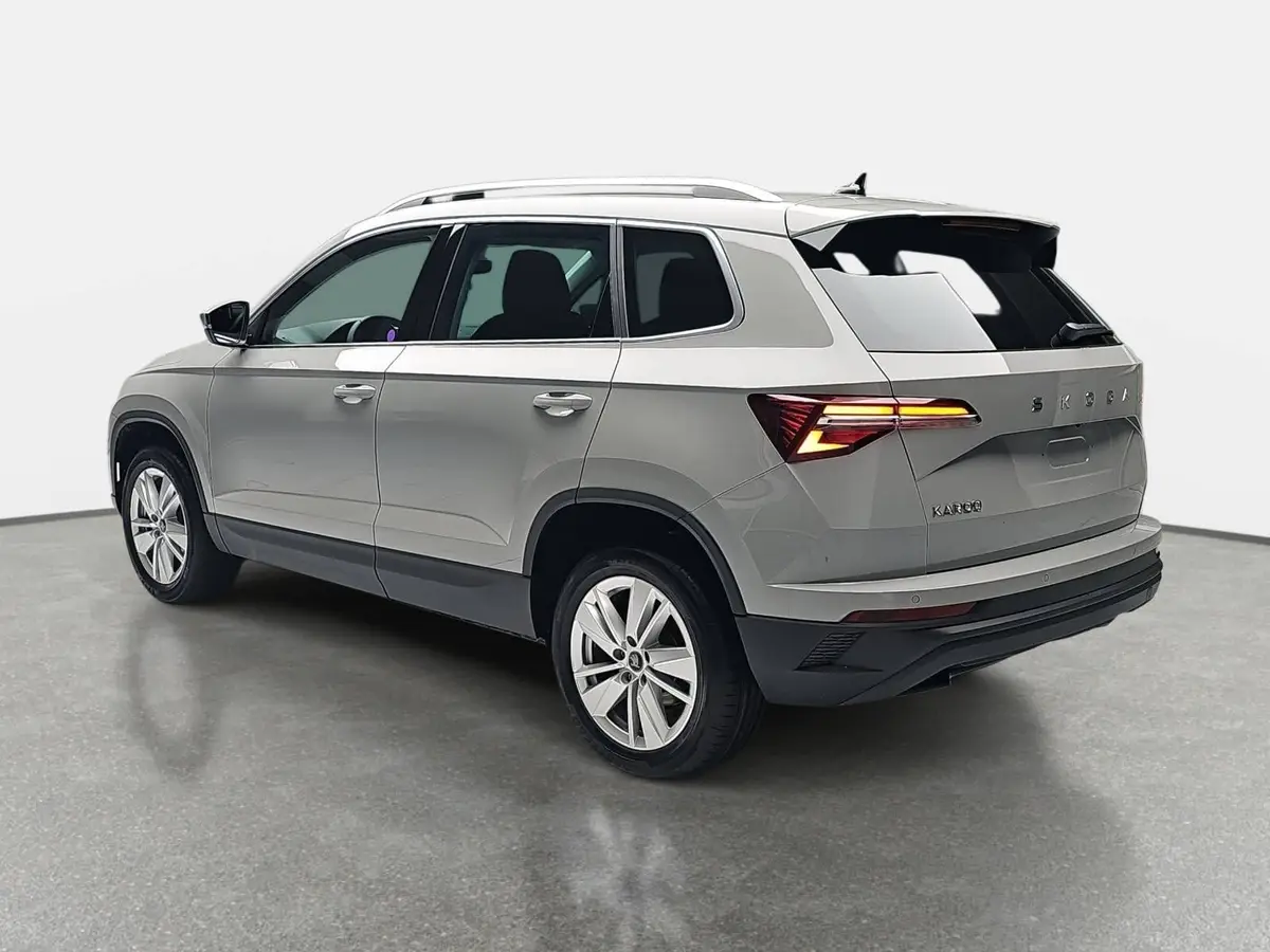 SKODA KAROQ 1.5 TSI DSG SELECTION LED ACC AHK
