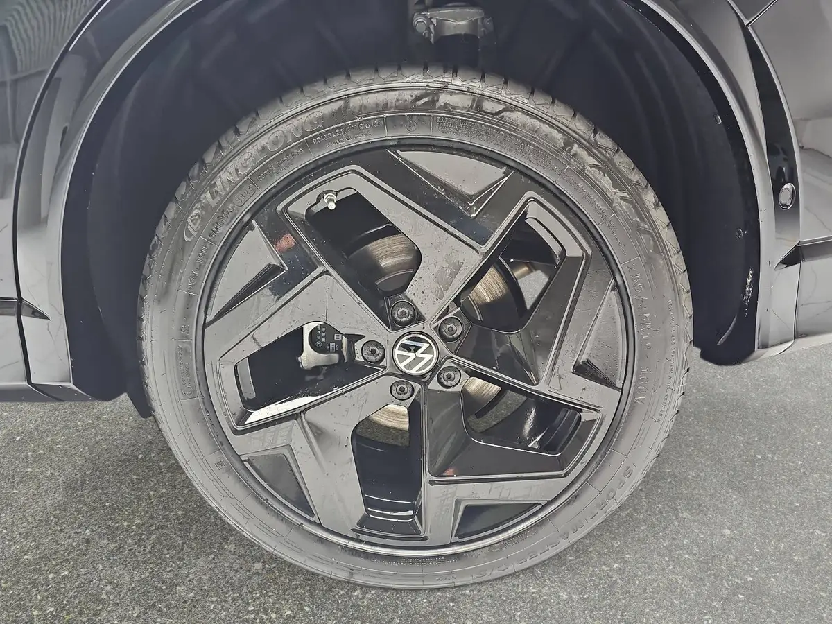 VW TIGUAN 2.0 TDI DSG R-LINE NAVI LED PANO