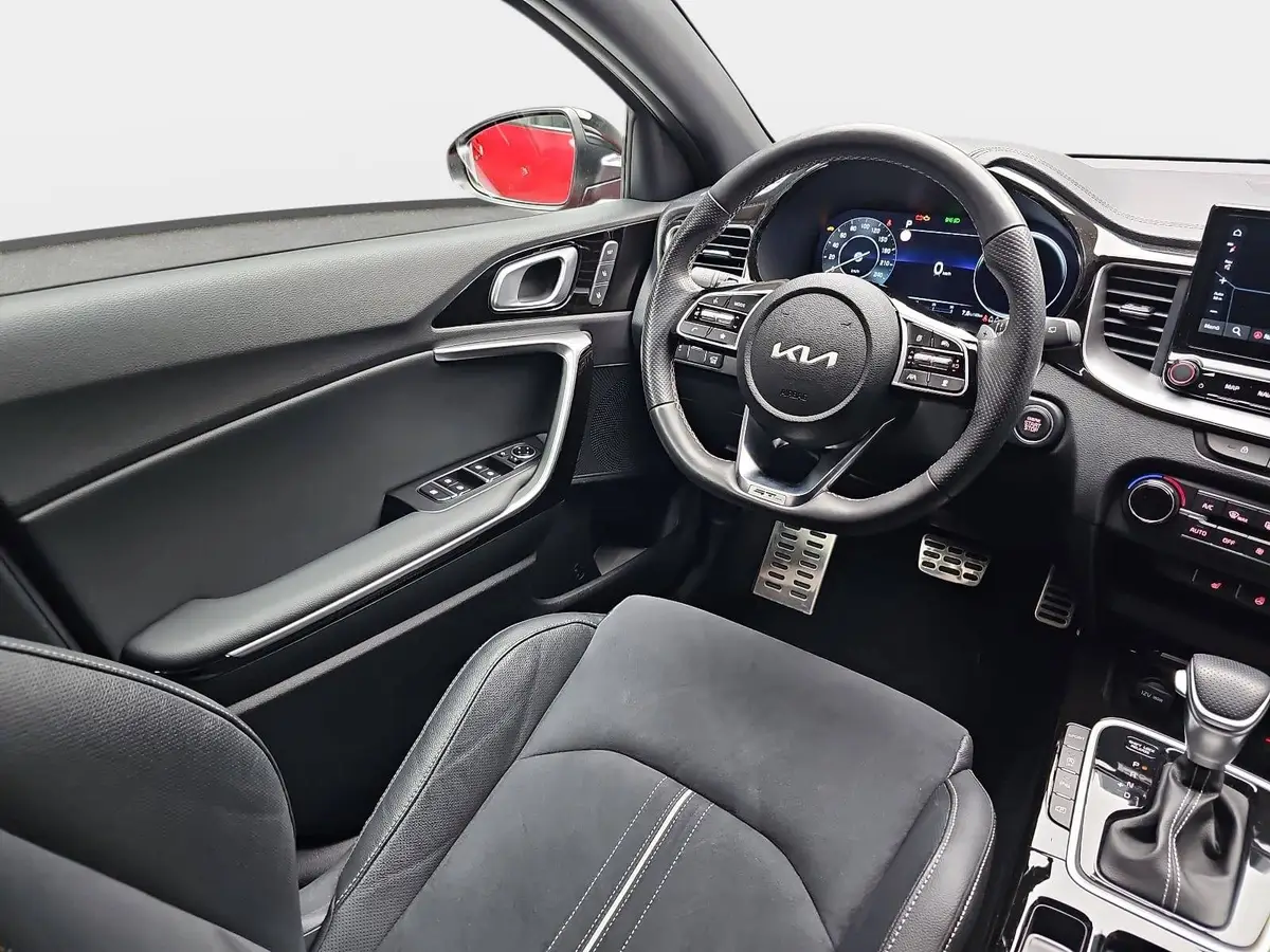 KIA PROCEED 1.5 T-GDI DCT7 GT LINE TECHNOLOGIE GLASDACH PERFORMANCE LEDER