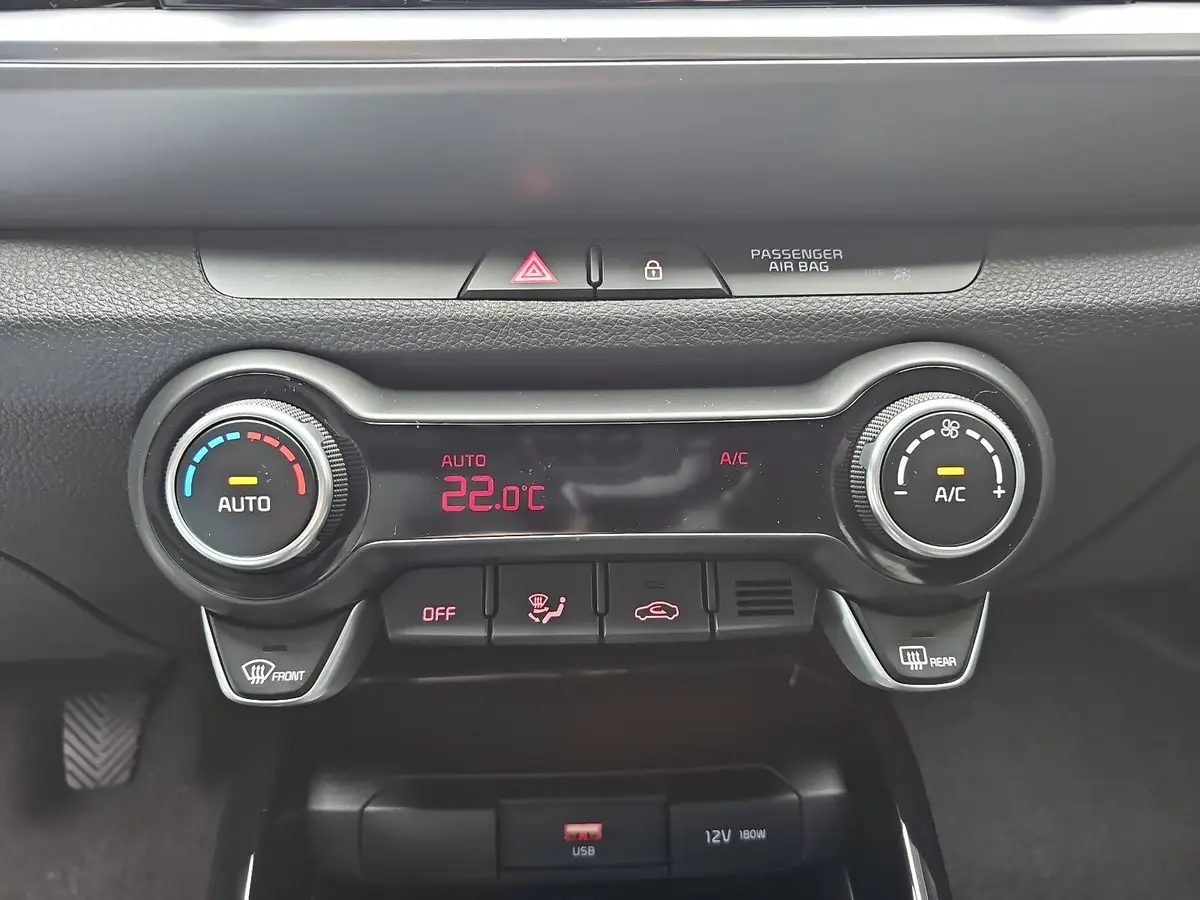 KIA STONIC 1.0 T-GDI 100 VISION LED SITZH. NAVI