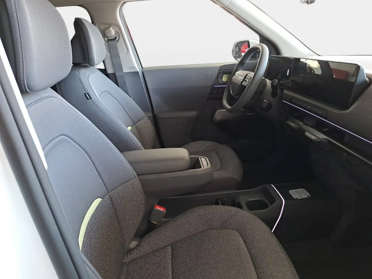KIA EV2 42.2 KWH EARTH MJ27 WINTER-CONNECT TECHNOLOGY DRIVEWISE-PARK DESIGN
