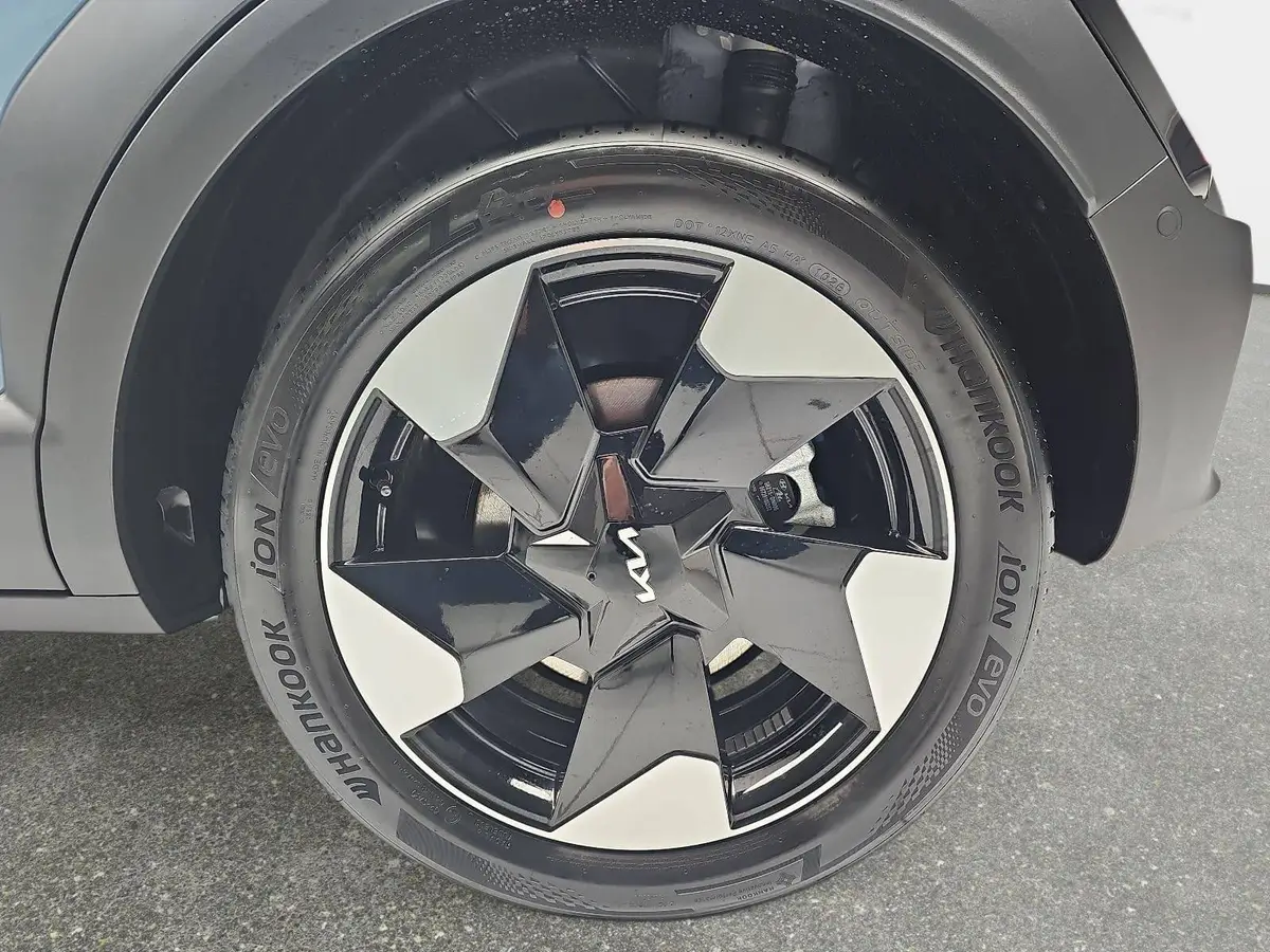 KIA EV2 42.2 KWH EARTH MJ27 WINTER-CONNECT 22KW-AC TECHN DRIVEWISE-PARK DESIGN