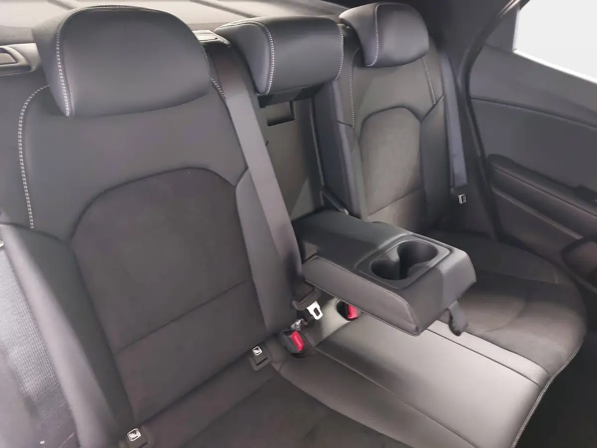 KIA XCEED 1.6 T-GDI 180 DCT GT-LINE MJ26 LEDER GLASDACH