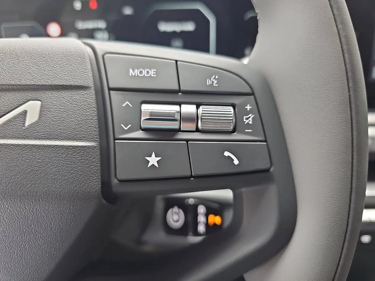 KIA EV3 81.4 KWH EARTH MJ27 WINTER-CONNECT BUSINESS UPGRADE DRIVEWISE-PARK