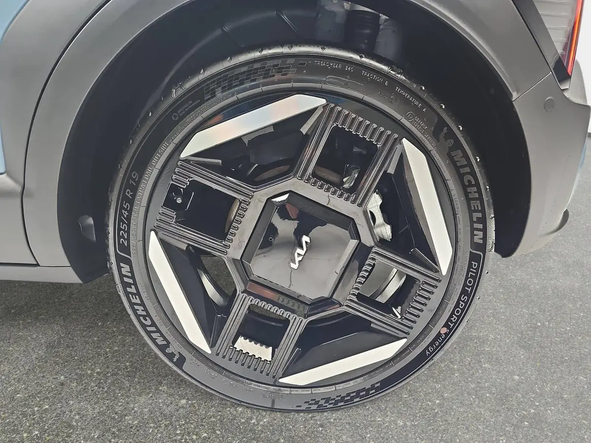 KIA EV2 61.0 KWH GT LINE MJ27 WINTER-CONNECT 22KW-AC TECHN DRIVEWISE-PARK KOM GD