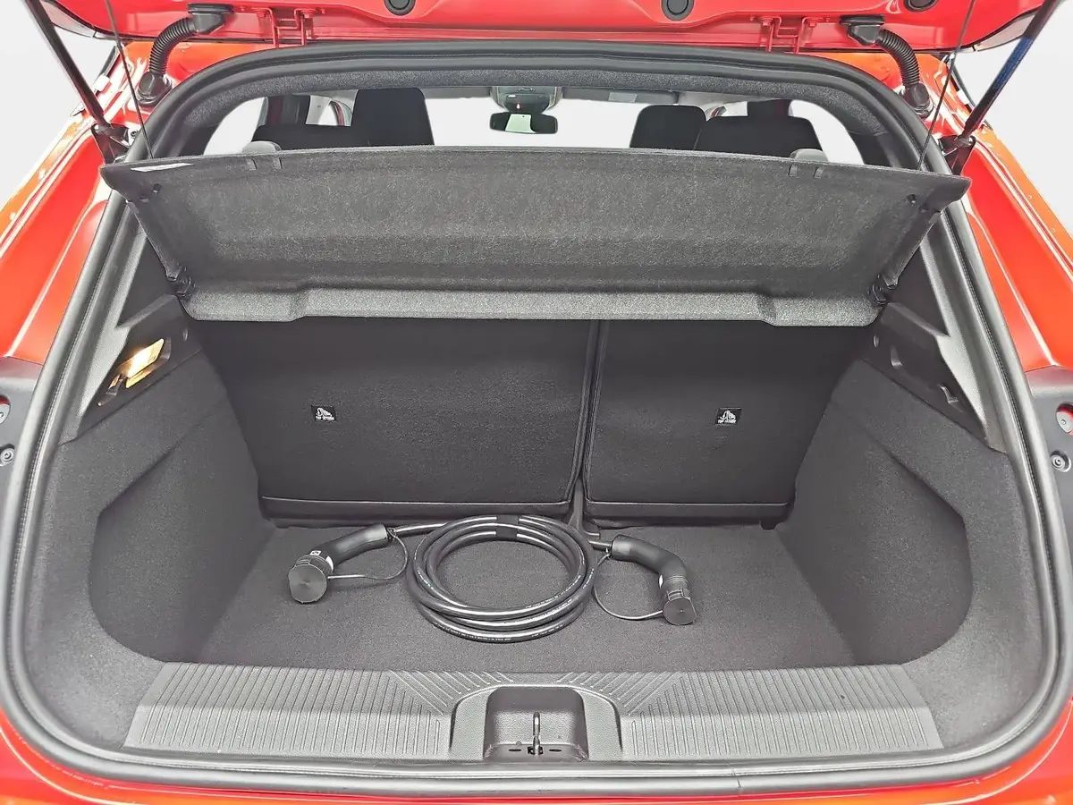 NISSAN MICRA EV 52 KWH ADVANCE WINTER LM18 2-FARBEN