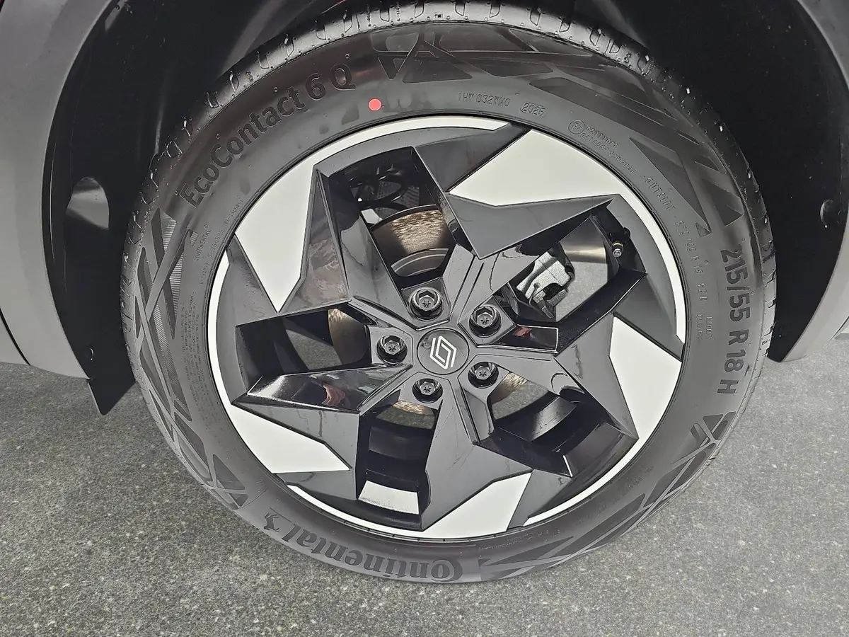 RENAULT CAPTUR II 1.3 TCE 160 EDC TECHNO LED KLIMA DAB KAMERA LM1