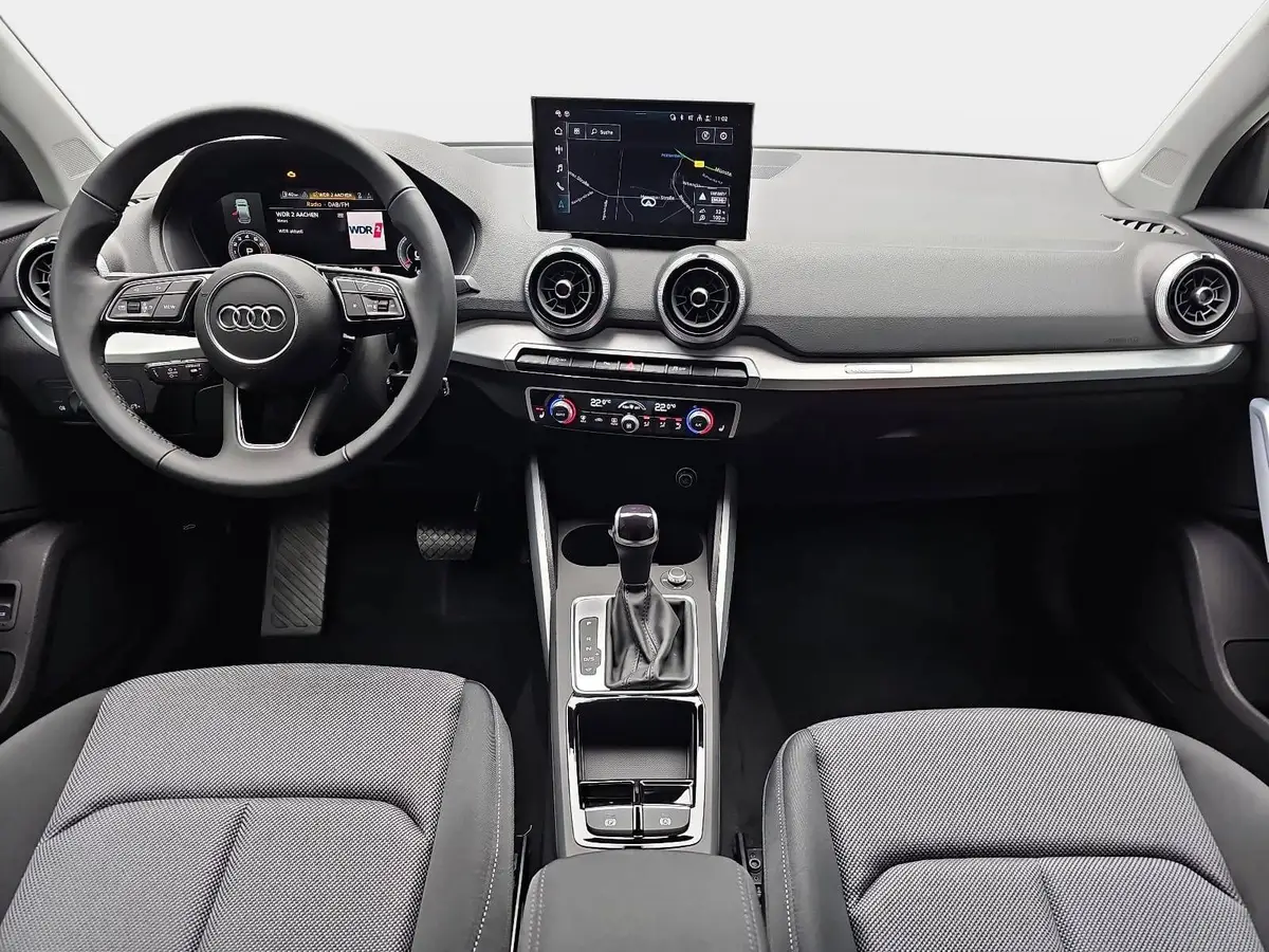 AUDI Q2 35 TFSI S-TRONIC S LINE NAVI LED ACC EL.HECKKL. WI
