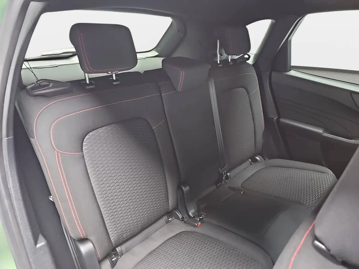 FORD KUGA 1.5 EB AUTO. ST-LINE NAVI LED KLIMAAUTO WINTER SIC