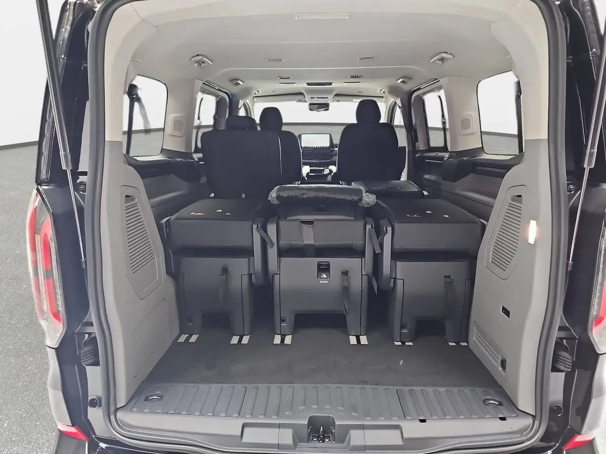 FORD TOURNEO CUSTOM 2.0 ECOBLUE AUTO. L1 TITANIUM X NAVI LED AHK