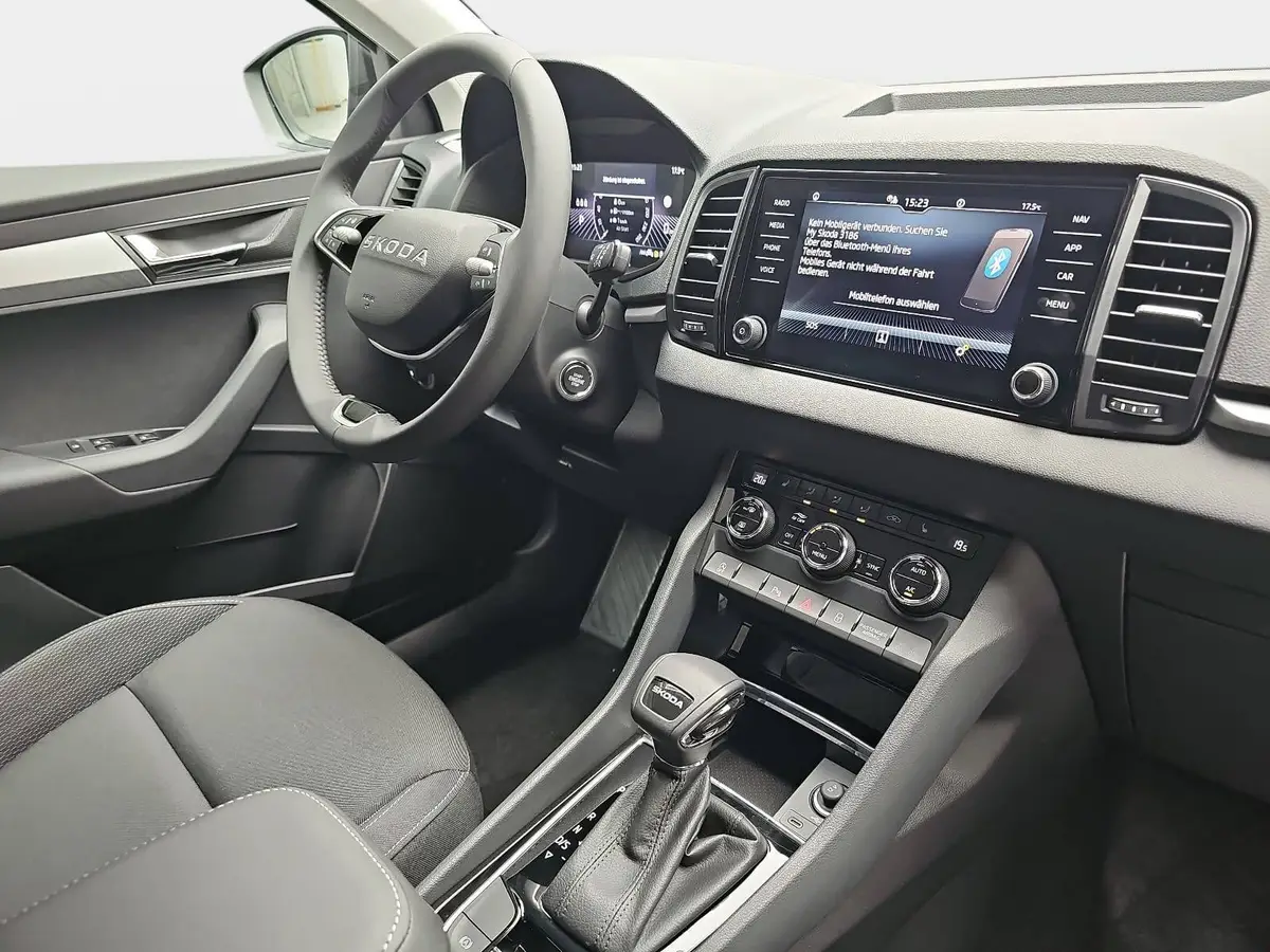 SKODA KAROQ 2.0 TDI DSG FAMILY LED AHK KAMERA