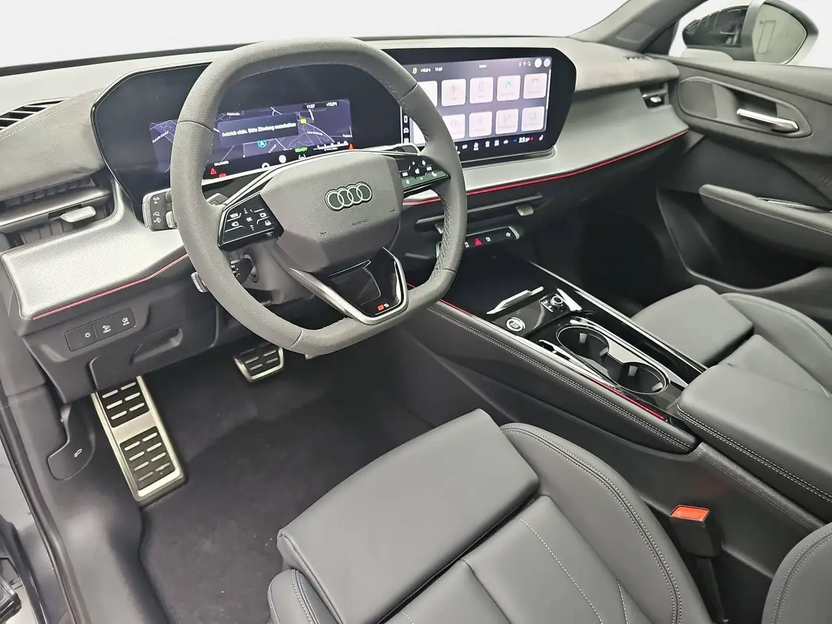 AUDI Q3 TFSI S-TRONIC S-LINE NAVI LED-PLUS PANO