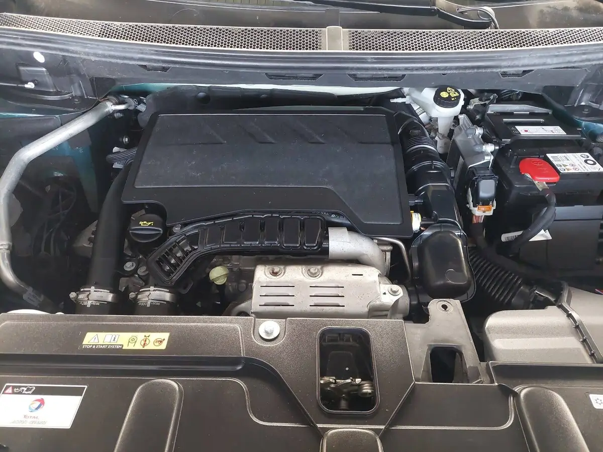 PEUGEOT 3008 1.2 AUTOMATIK 130 ALLURE 1.HAND