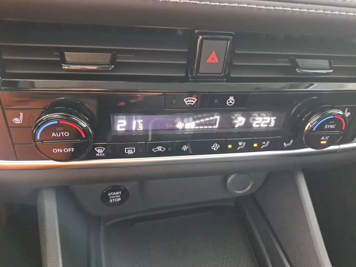 NISSAN QASHQAI 1.3 DIG-T MHEV AUTO. MJ27 N-CONNECTA WINTER EL-HECKKLAPPE PANO