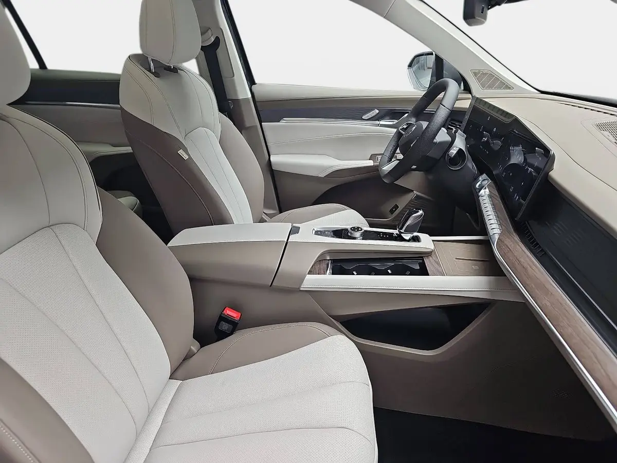 MG S9 PLUG-IN-HYBRID MY26 PREMIUM