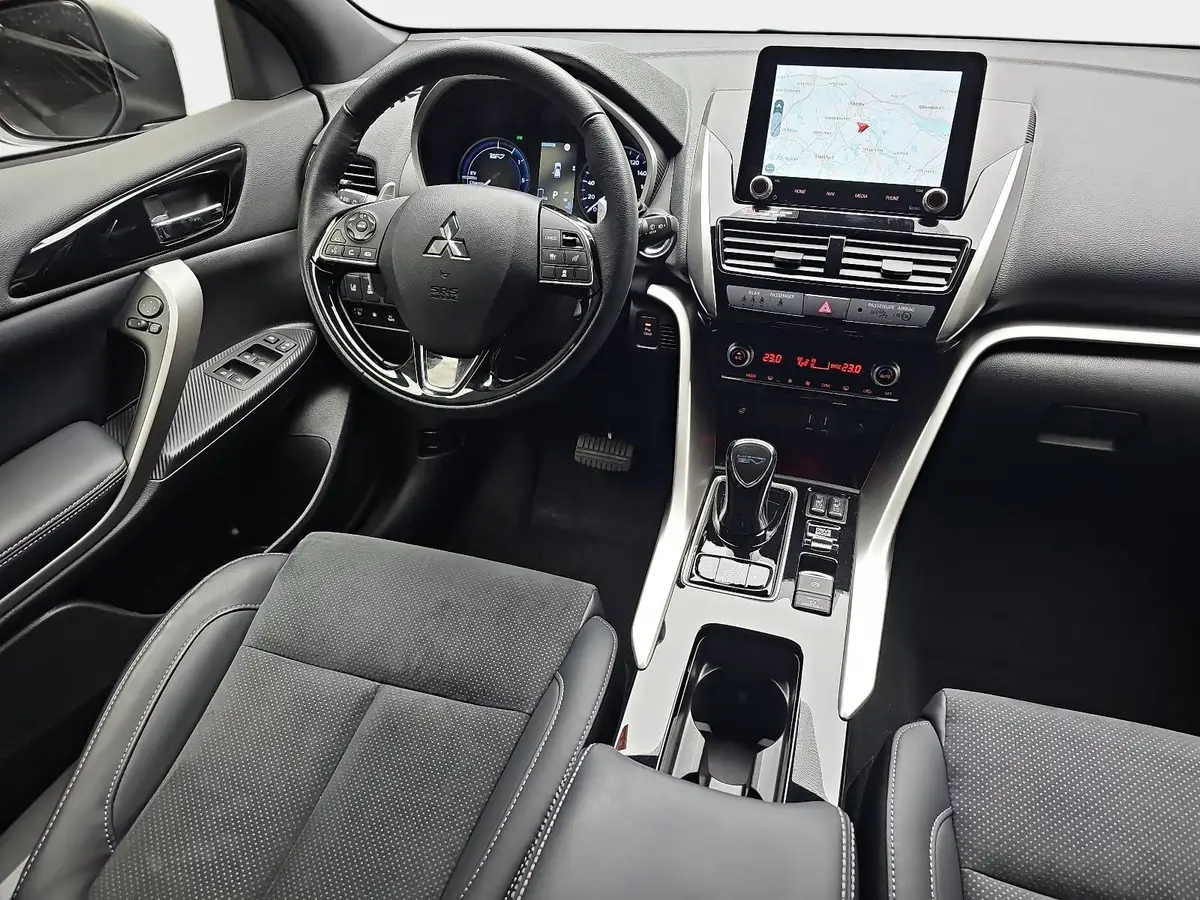 MITSUBISHI ECLIPSE CROSS 2.4 MIVEC PHEV CVT SELECT NAVI LED STANDH. 360° LM