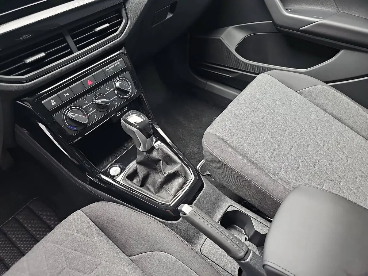 VW T-CROSS 1.0 TSI DSG LIFE LED APP-CONNECT LM