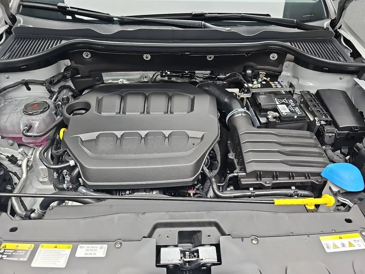 SKODA KAROQ 2.0 TSI DSG SPORTLINE 4X4 NAVI LED