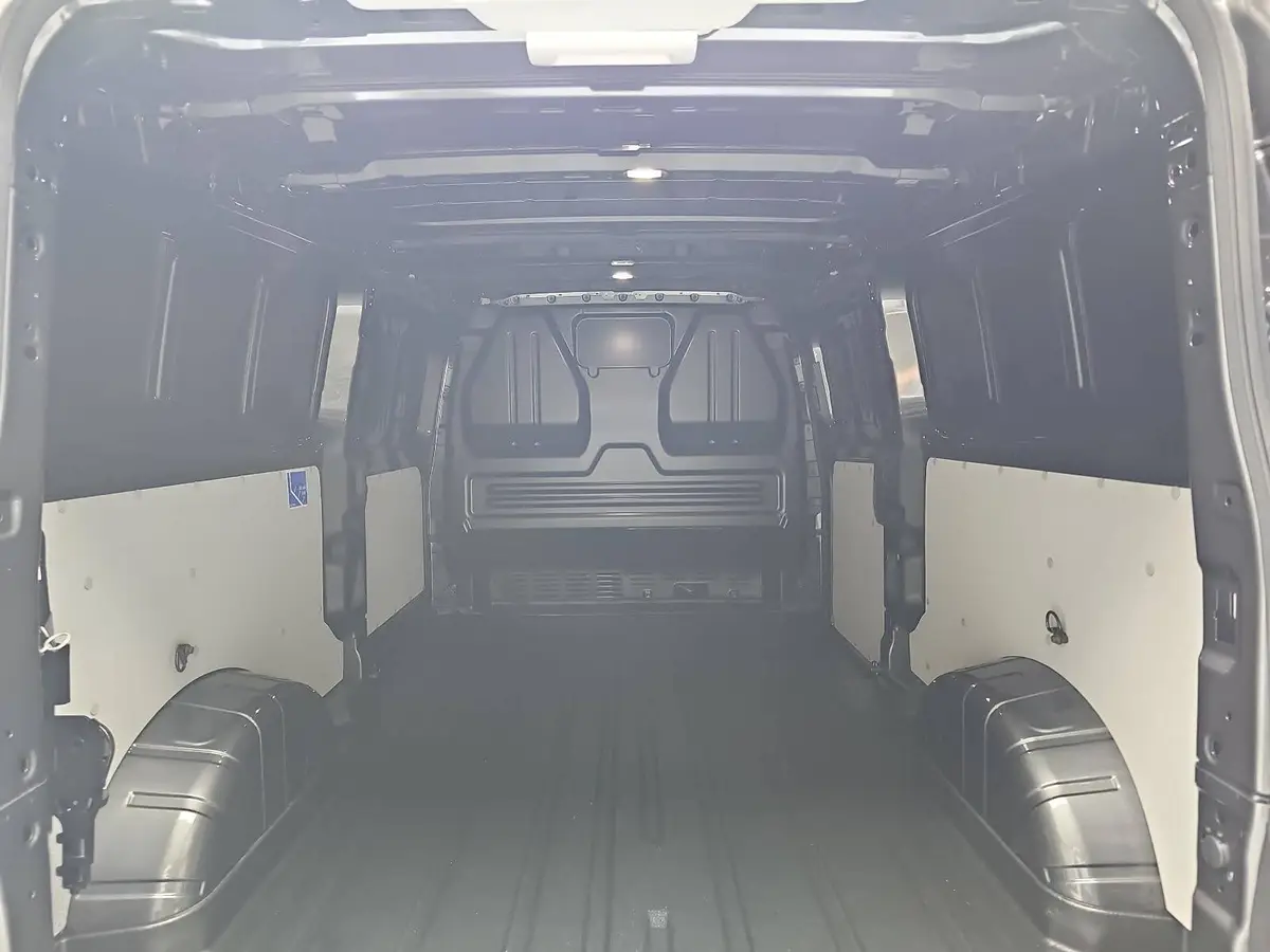 VW T7 TRANSPORTER 2.0 TDI DSG KASTEN L2H1 NAVI