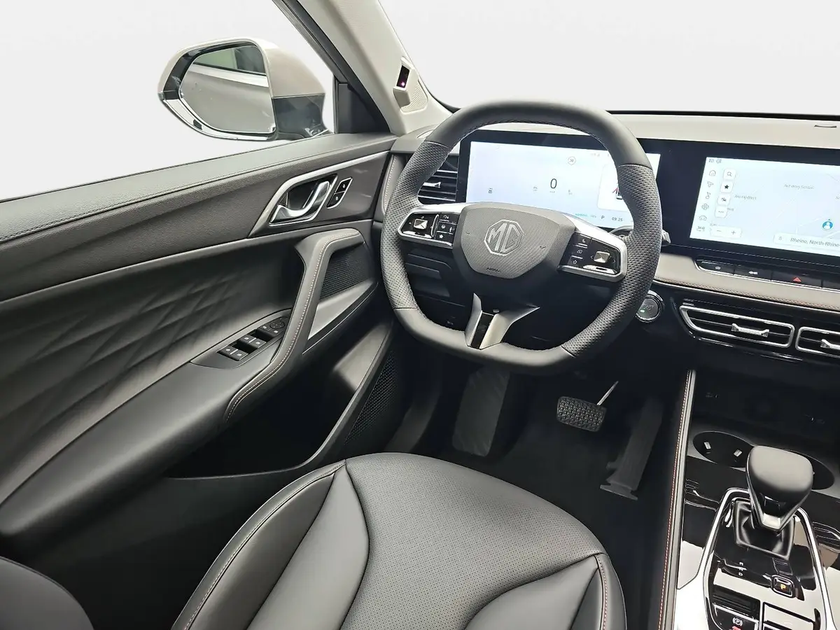 MG HS 1.5 PLUG-IN-HYBRID LUXURY LEDER 360-GRAD-KAMERA 19-ZOLL-LM